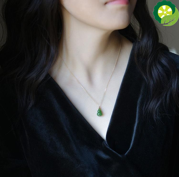Hetian jade gourd Pendant Necklace Chinese style retro elegant charm small fresh romantic brand jewelry